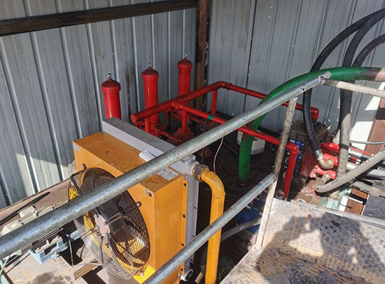 金屬破碎機,鋼筋切粒機,非金屬打包機,廢鋼抓鋼機,龍門式廢鋼剪切機.jpg