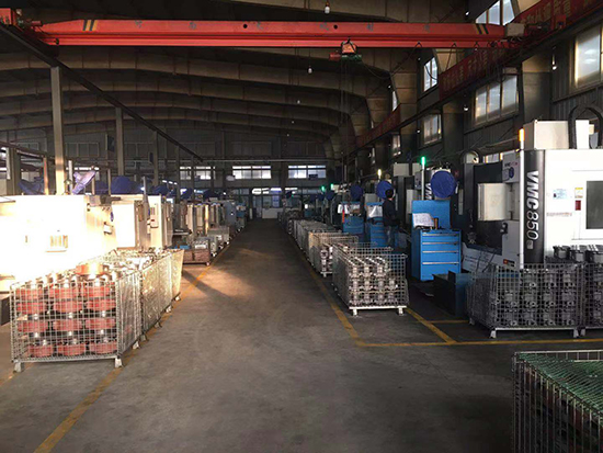 金屬破碎機,鋼筋切粒機,非金屬打包機,廢鋼抓鋼機,龍門式廢鋼剪切機.jpg